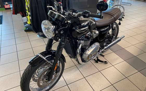 Gebrauchtmotorrad Triumph Bonneville T120 Black - Bild 9