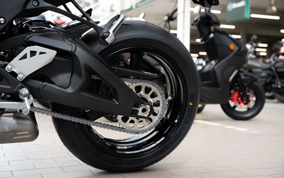 Neufahrzeug Kawasaki Ninja ZX-10R - Bild 16