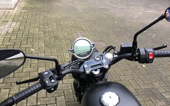 Neufahrzeug Moto Guzzi V7 Stone - Bild 13