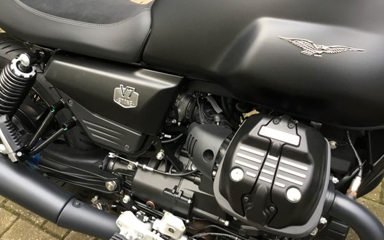 Neufahrzeug Moto Guzzi V7 Stone - Bild 15