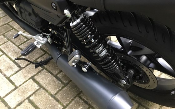 Neufahrzeug Moto Guzzi V7 Stone - Bild 16