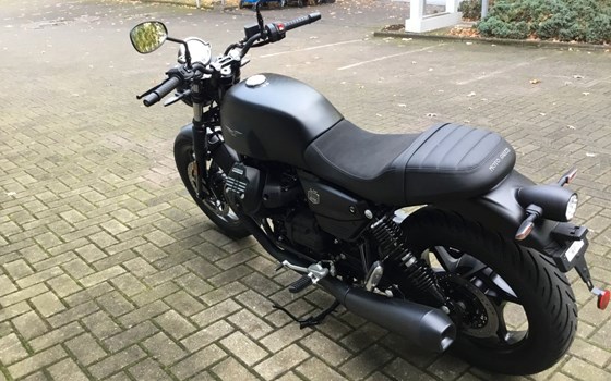 Neufahrzeug Moto Guzzi V7 Stone - Bild 5