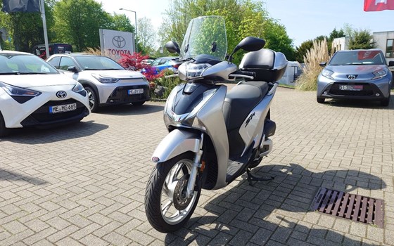 Gebrauchtmotorrad Honda SH150i - Bild 3