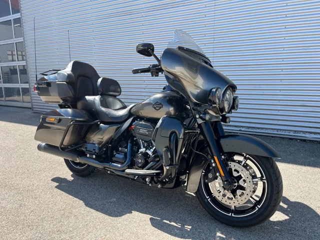 Harley-Davidson CVO Ultra Limited FLHTKSE (schwarz) - Bild 4