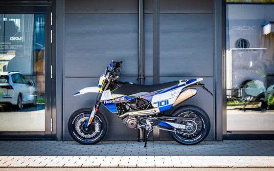 Neufahrzeug Husqvarna 701 Supermoto - Bild 4