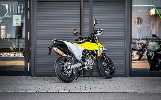 Neufahrzeug Husqvarna 701 Supermoto - Bild 8