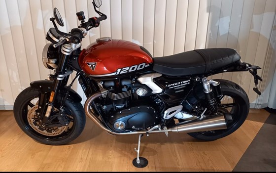 Gebrauchtmotorrad Triumph Speed Twin 1200 - Bild 3