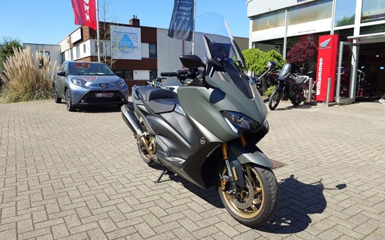 Gebrauchtmotorrad Yamaha TMAX 560 - Bild 2