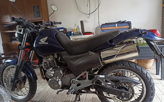 Gebrauchtmotorrad Honda SLR650 - Bild 1