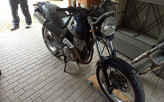 Gebrauchtmotorrad Honda SLR650 - Bild 4