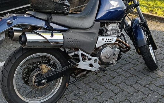 Gebrauchtmotorrad Honda SLR650 - Bild 5