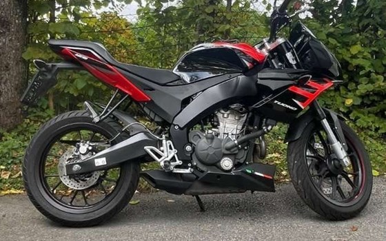 Gebrauchtmotorrad Aprilia Tuono 125 - Bild 3