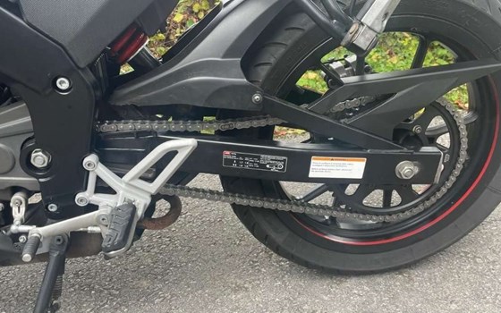 Gebrauchtmotorrad Aprilia Tuono 125 - Bild 4