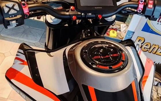 Gebrauchtmotorrad KTM 790 Duke - Bild 8