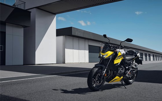 Neufahrzeug Honda CB750 Hornet E-Clutch - Bild 13