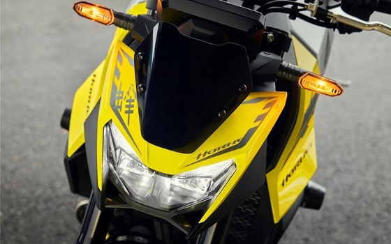 Neufahrzeug Honda CB750 Hornet E-Clutch - Bild 16