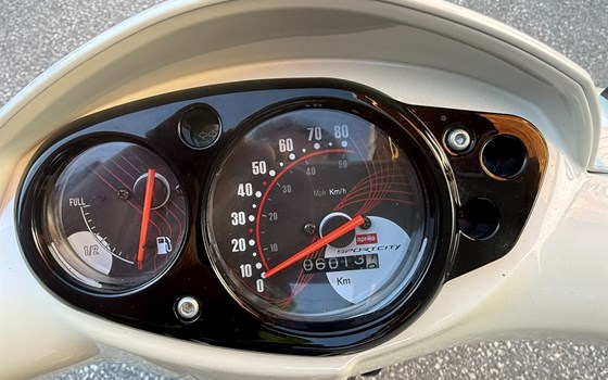 Gebrauchtmotorrad Aprilia Sportcity 50 One 2T - Bild 5