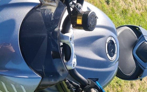 Gebrauchtmotorrad Triumph Street Triple 765 RS - Bild 11