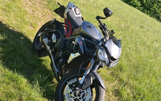 Gebrauchtmotorrad Triumph Street Triple 765 RS - Bild 6