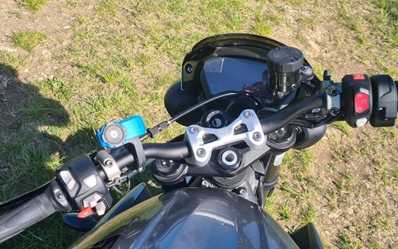 Gebrauchtmotorrad Triumph Street Triple 765 RS - Bild 9