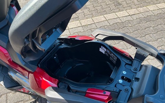 Gebrauchtmotorrad Honda Forza 750 - Bild 8