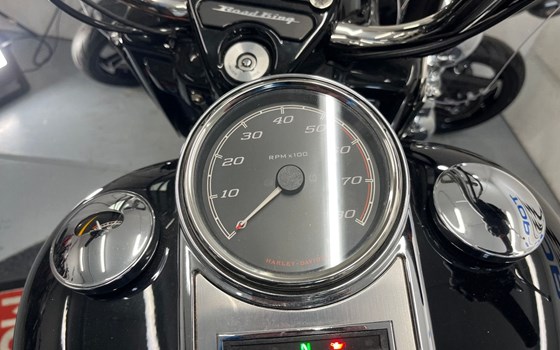 Gebrauchtmotorrad Harley-Davidson Touring Road King Special FLHRXS - Bild 10