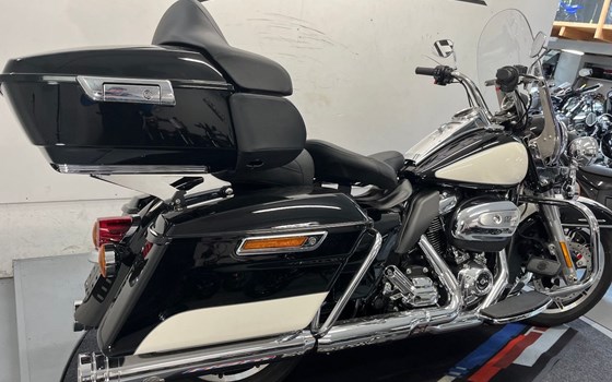 Gebrauchtmotorrad Harley-Davidson Touring Road King Special FLHRXS - Bild 15