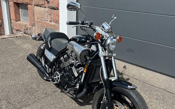 Gebrauchtmotorrad Yamaha V-Max VMX 1200 - Bild 3