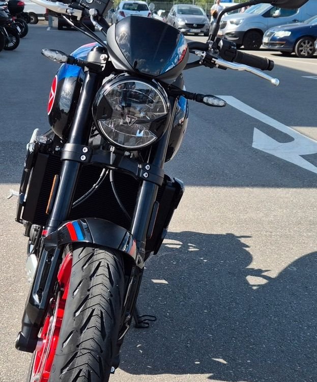 Angebot Triumph Trident 660 Triple Tribute