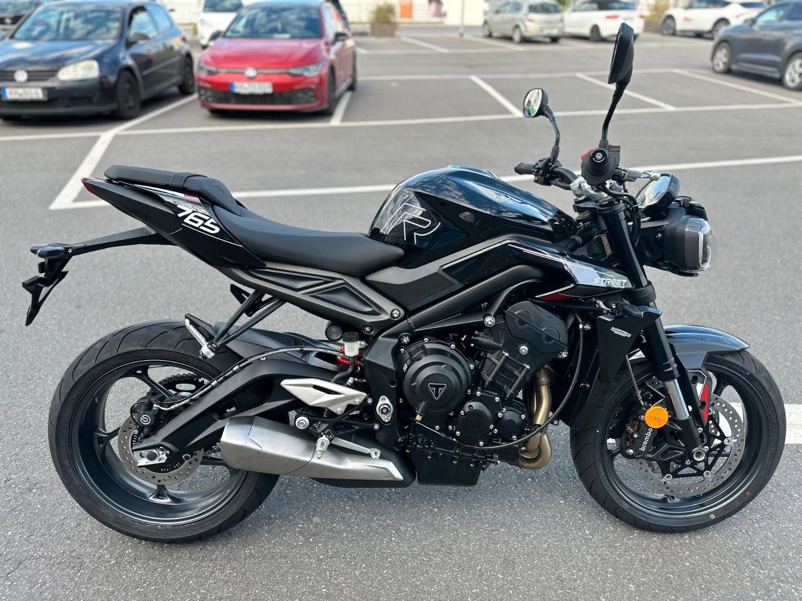 Triumph Street Triple 765 R