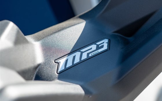 Gebrauchtmotorrad Piaggio MP3 530 HPE Exclusive - Bild 12