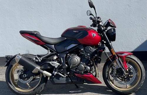 Neumotorrad Triumph Trident 800