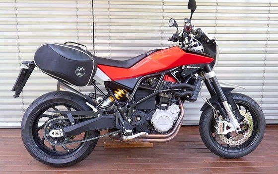 Gebrauchtmotorrad Husqvarna Nuda 900 R - Bild 3