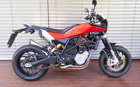 Gebrauchtmotorrad Husqvarna Nuda 900 R - Bild 4