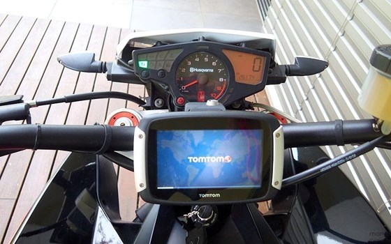Gebrauchtmotorrad Husqvarna Nuda 900 R - Bild 7