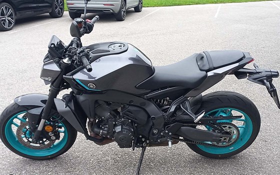 Gebrauchtmotorrad Yamaha MT-09 Y-AMT - Bild 1