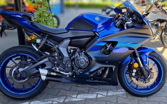 Gebrauchtmotorrad Yamaha R7 - Bild 1