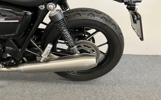 Gebrauchtmotorrad Triumph Street Twin - Bild 12
