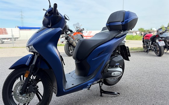 Gebrauchtmotorrad Honda SH125i - Bild 3