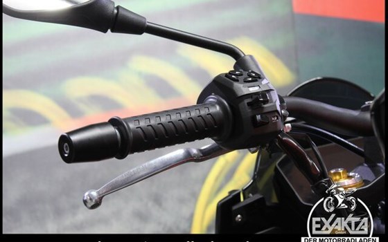 Gebrauchtmotorrad Aprilia Tuono 660 Factory 35kW - Bild 14