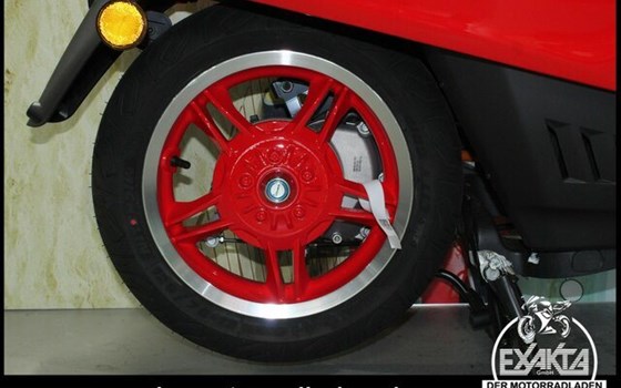 Neufahrzeug Vespa Primavera Elettrica - Bild 22