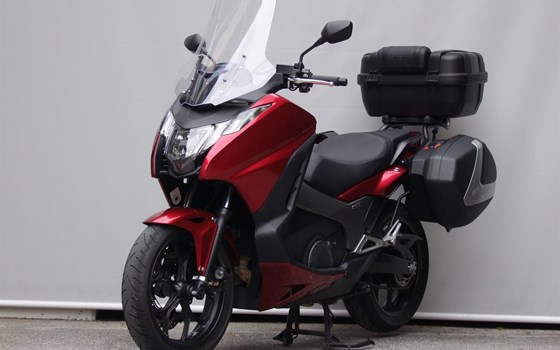 Gebrauchtmotorrad Honda Integra - Bild 2