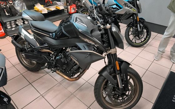 Gebrauchtmotorrad CFMOTO 800NK Sport - Bild 3