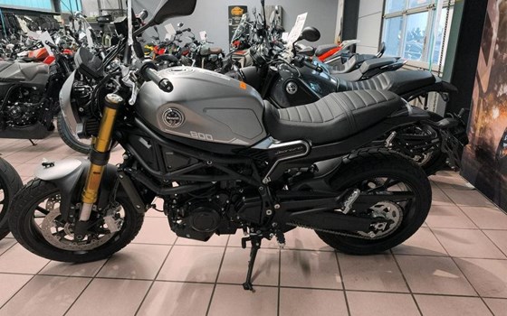 Gebrauchtmotorrad Benelli Leoncino 800 - Bild 5