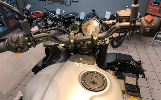 Neufahrzeug Royal Enfield Guerrilla 450 - Bild 5