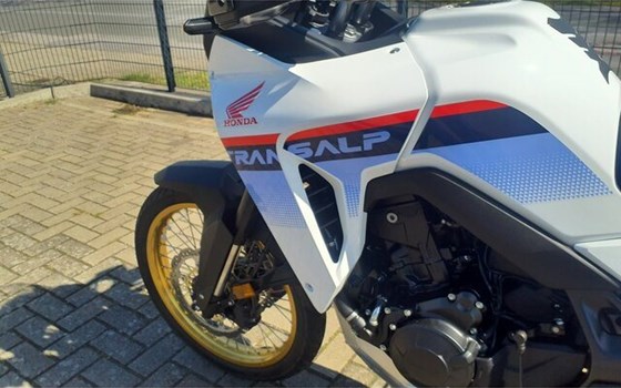 Gebrauchtmotorrad Honda XL750 Transalp - Bild 3