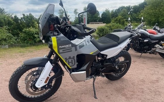 Neufahrzeug Husqvarna Norden 901 - Bild 2