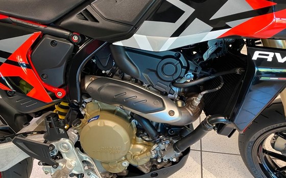 Gebrauchtmotorrad Ducati Hypermotard 698 Mono RVE - Bild 12