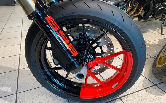 Gebrauchtmotorrad Ducati Hypermotard 698 Mono RVE - Bild 13