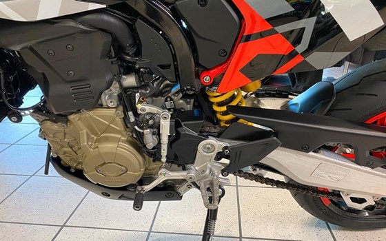 Gebrauchtmotorrad Ducati Hypermotard 698 Mono RVE - Bild 6